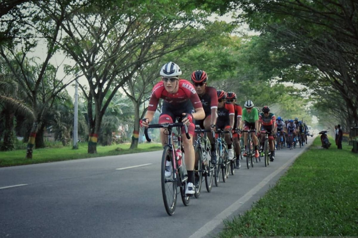 13 tim dari 16 negara ambil bagian dalam Tour de Siak