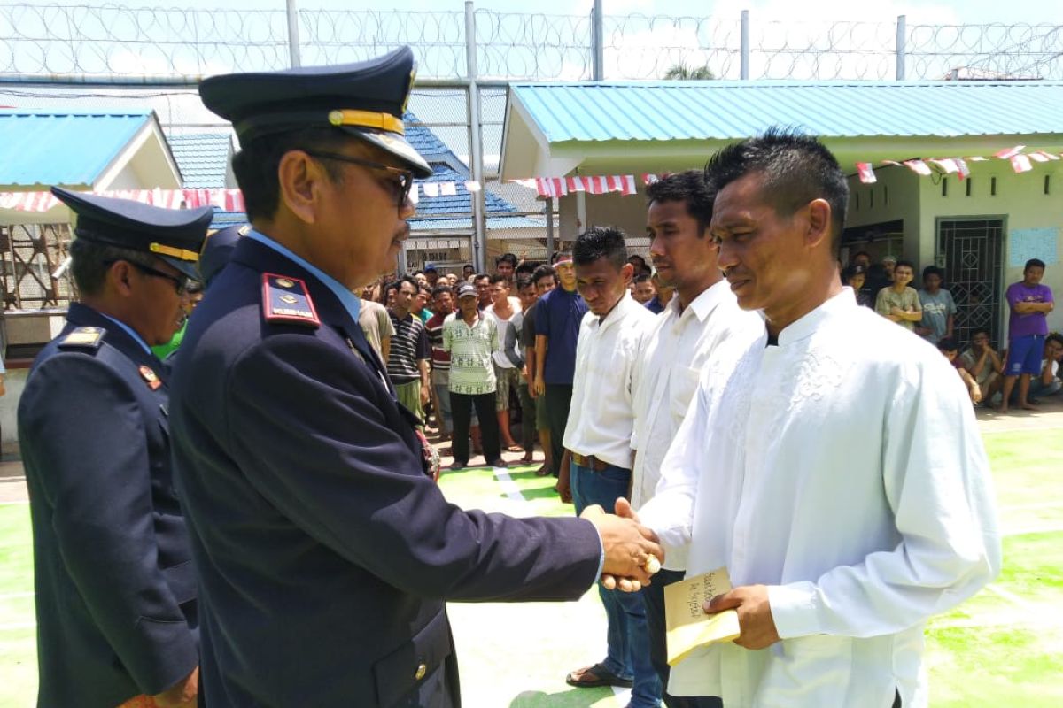 257 napi kelas II B Tanjungpura Langkat peroleh remisi di Hari Kemerdekaan