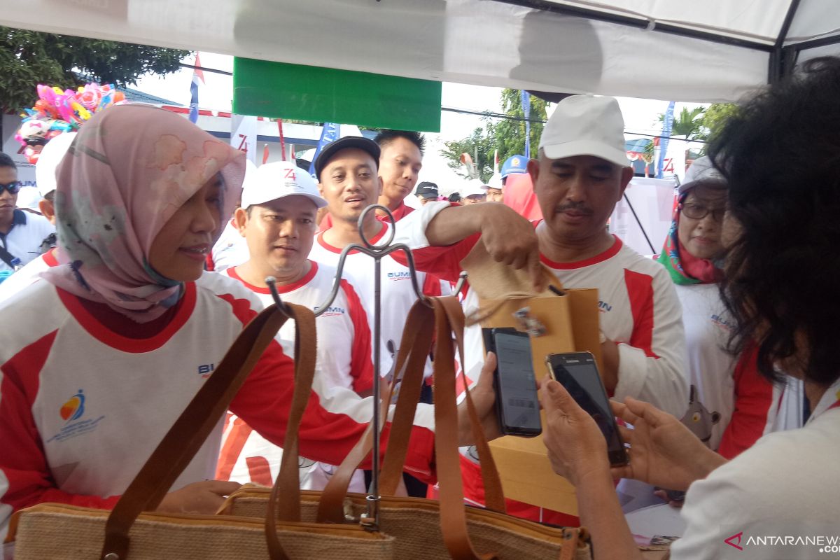 Tiga BUMN laksanakan jalan santai bersama warga Tarakan