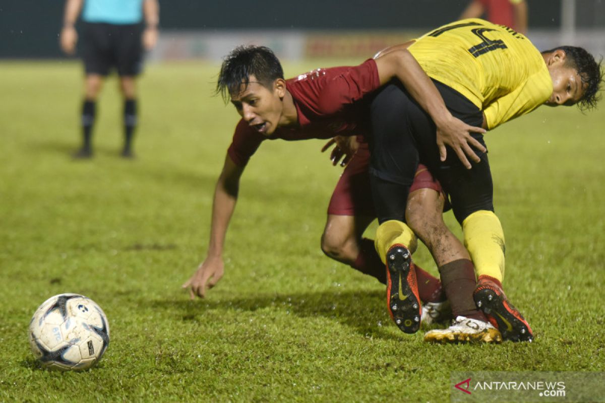 Supriadi dan Beckham lucuti pertahanan Myanmar 5-0 di babak pertama