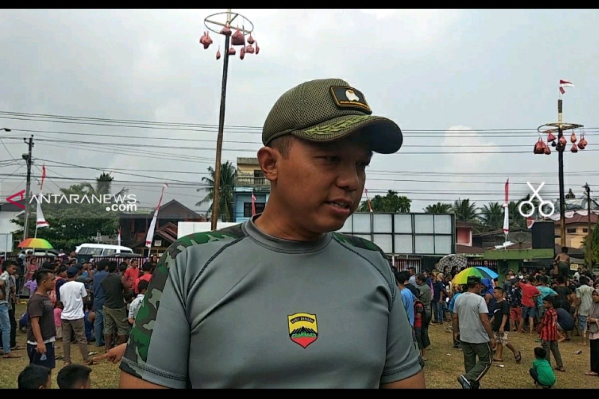 TNI bersama masyarakat Padangsidimpuan gelar HUT RI