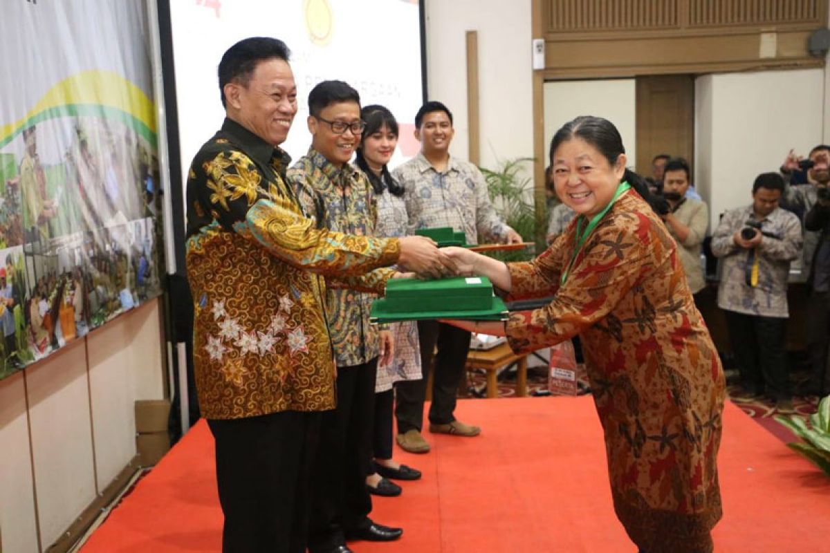 Dua Dosen Polbangtan Bogor raih penghargaan Dosen Beprestasi tingkat nasional