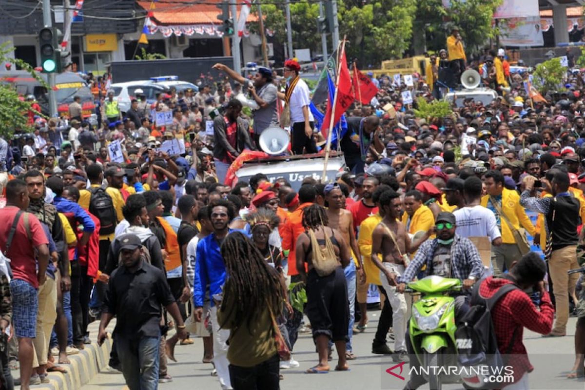 Aksi anarkis dan pengumpulan massa di Jayapura dipicu kejadian di Jatim