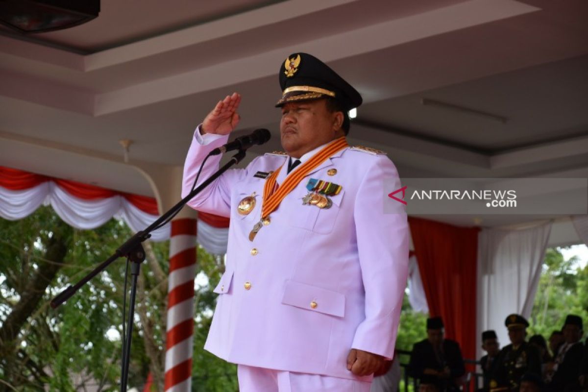 Terkait kekesalan terhadap warga tidak pasang bendera, ini penjelasan Wali kota Sibolga