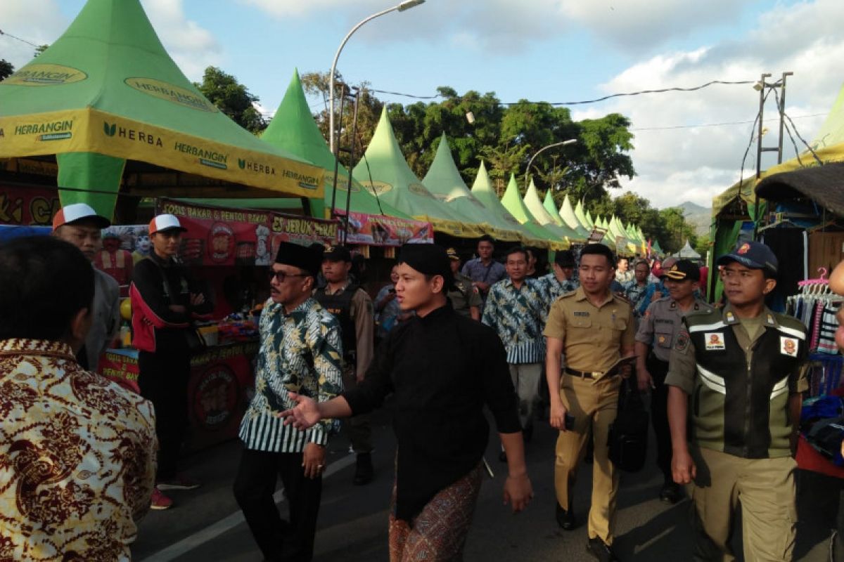 Bupati Trenggalek buka pasar rakyat libatkan ribuan UMKM