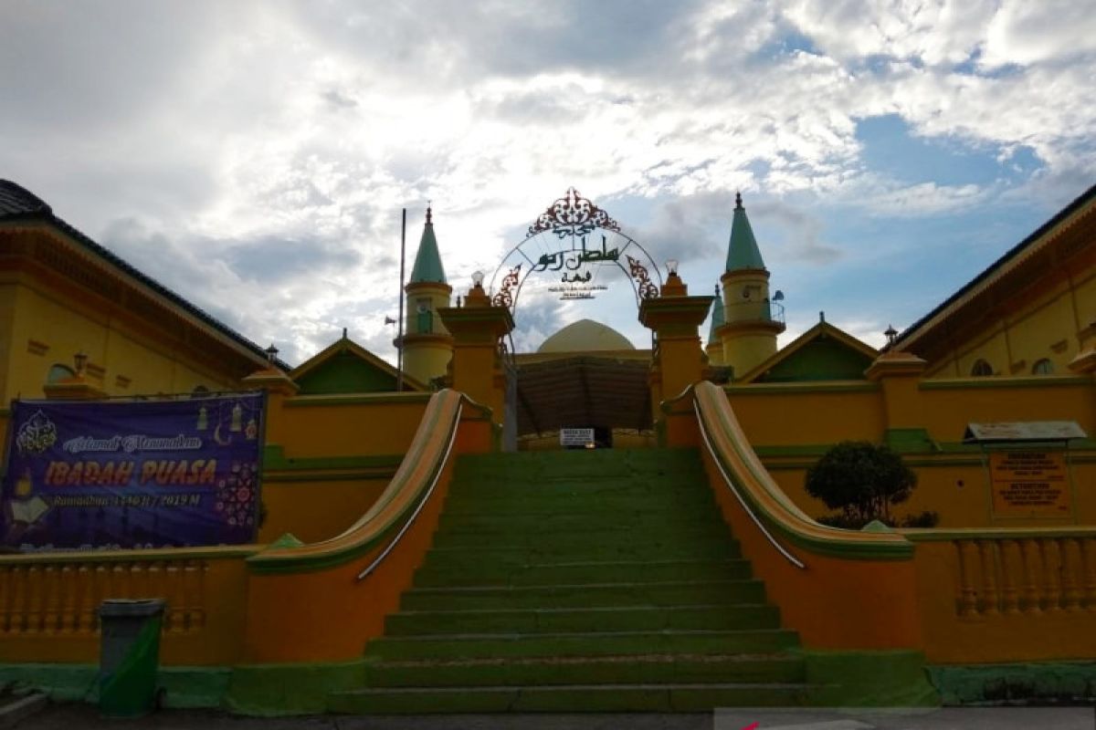 Kepri percantik Pulau Penyengat Tanjungpinang