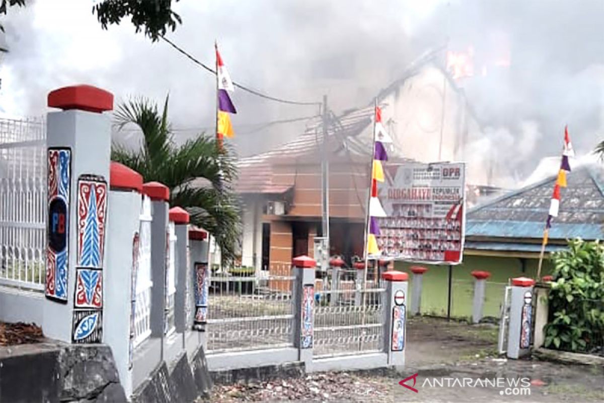 TNI Polri berupaya kendalikan situasi di Manokwari