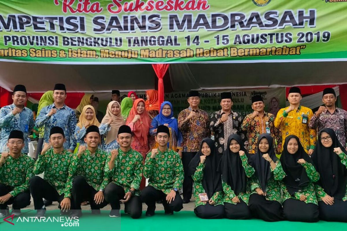 Dua siswa MAN Benteng ikut kompetisi sains nasional