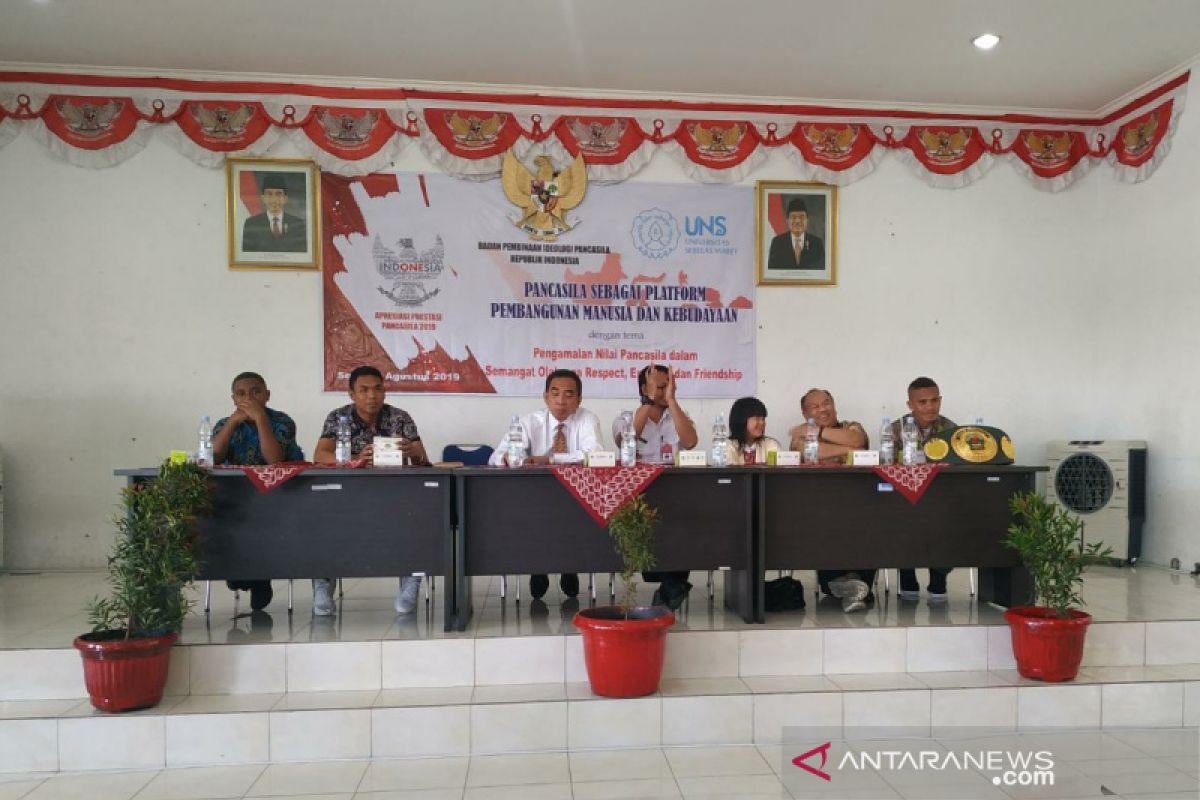 Pelari Zohri ajak mahasiswa UNS tidak gampang menyerah