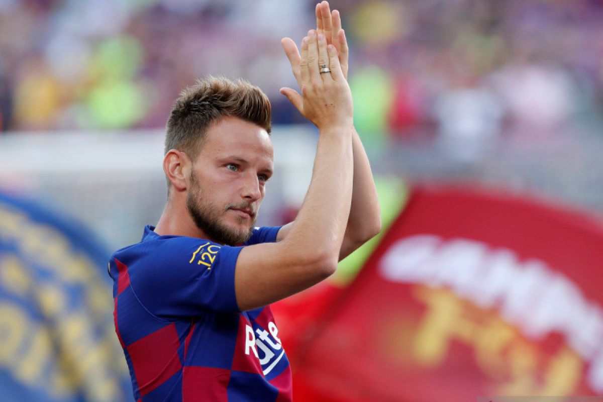 Juventus ingin  tukar Emre Can dengan Ivan Rakitic