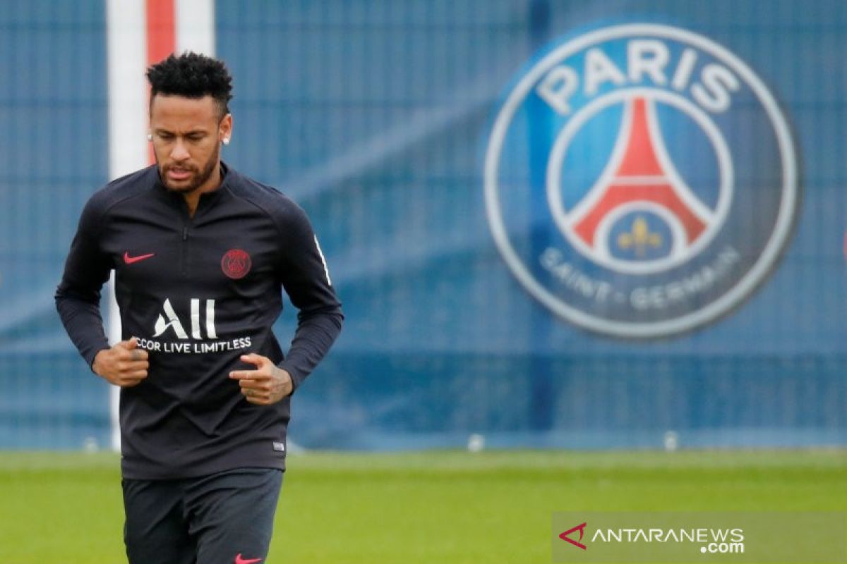 Liga Prancis -- PSG tak akan turunkan Neymar sampai status jelas