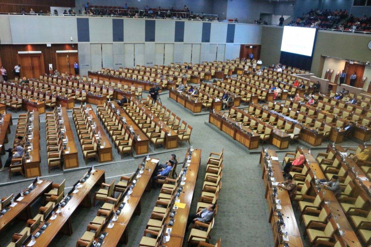 Banyak anggota DPR RI bolos Rapat Paripurna