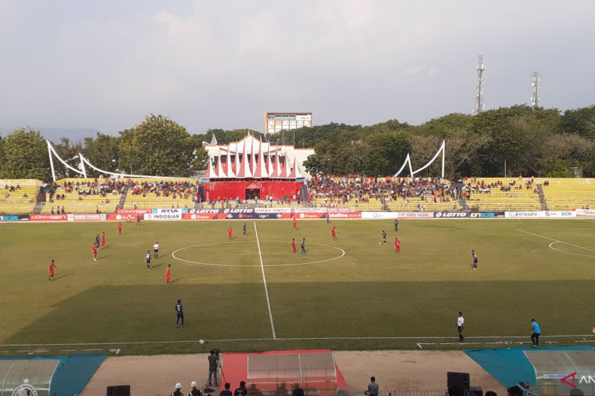Dua gol Danny bawa Semen Padang tundukkan Persela