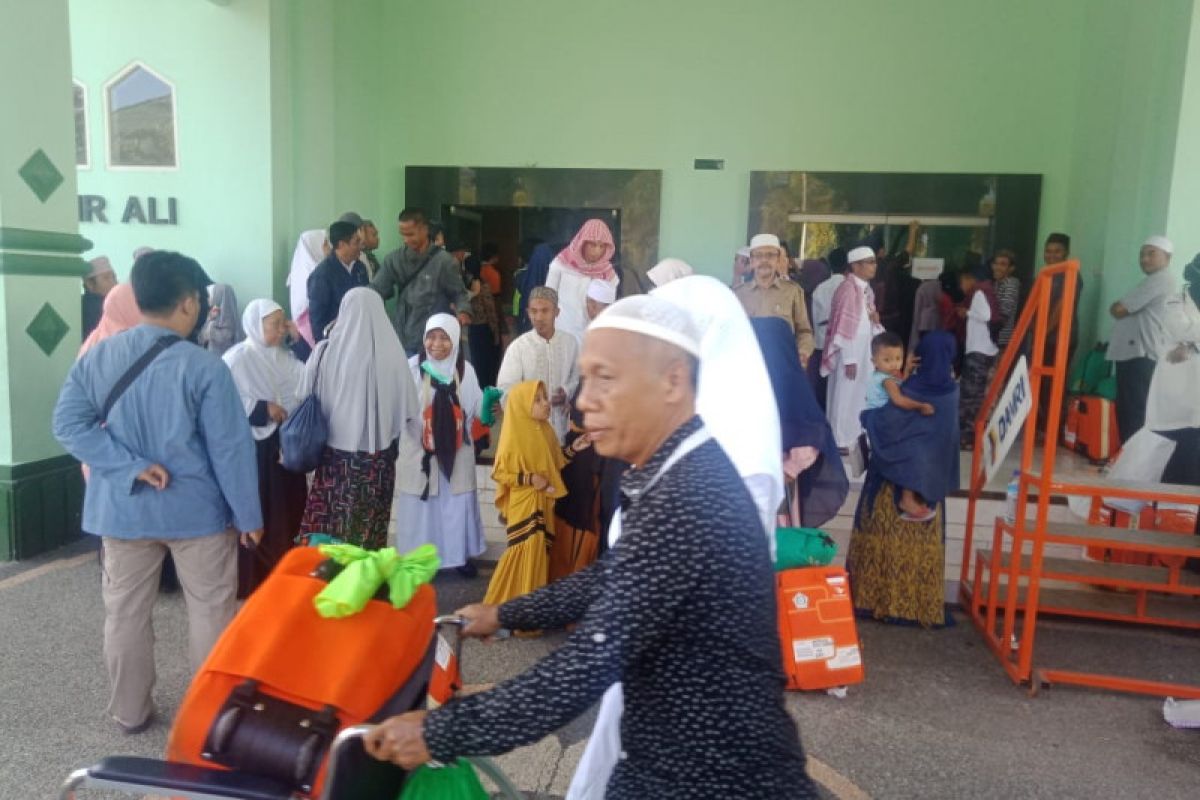 Tujuh haji Mataram dirawat di klinik asrama