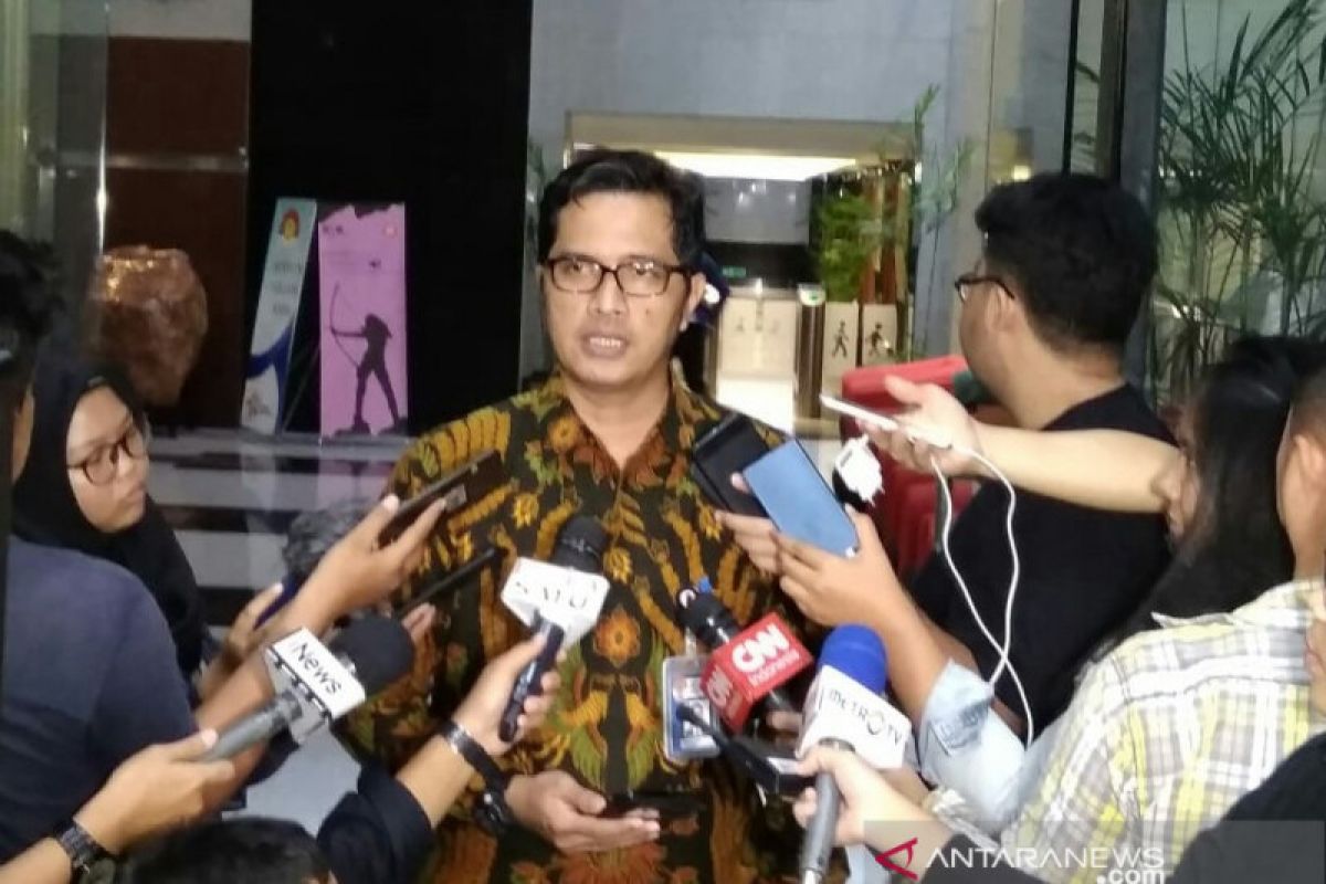 KPK segel kantor  Dinas PU Yogyakarta