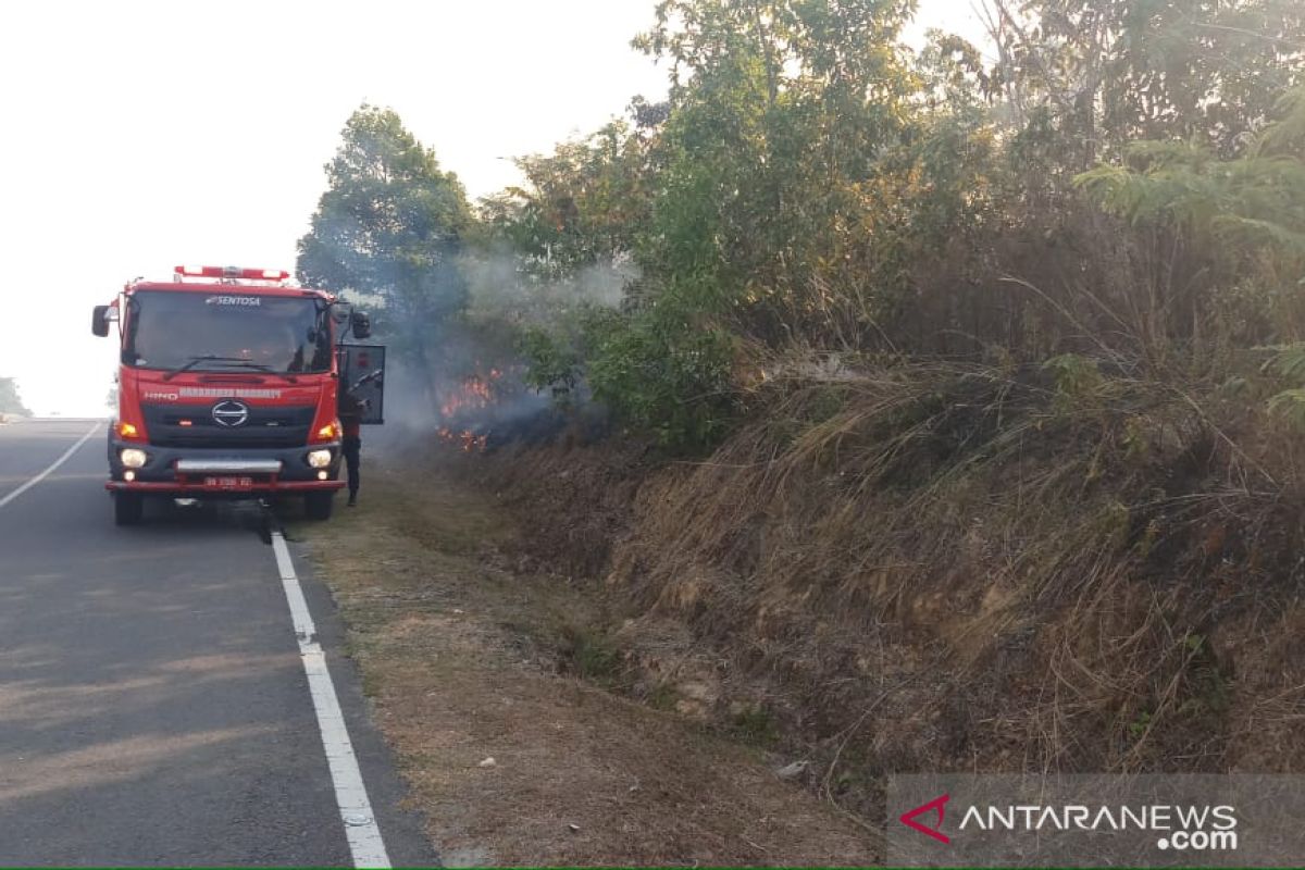 Kapolsek Muntok imbau warga tidak buang puntung rokok sembarangan