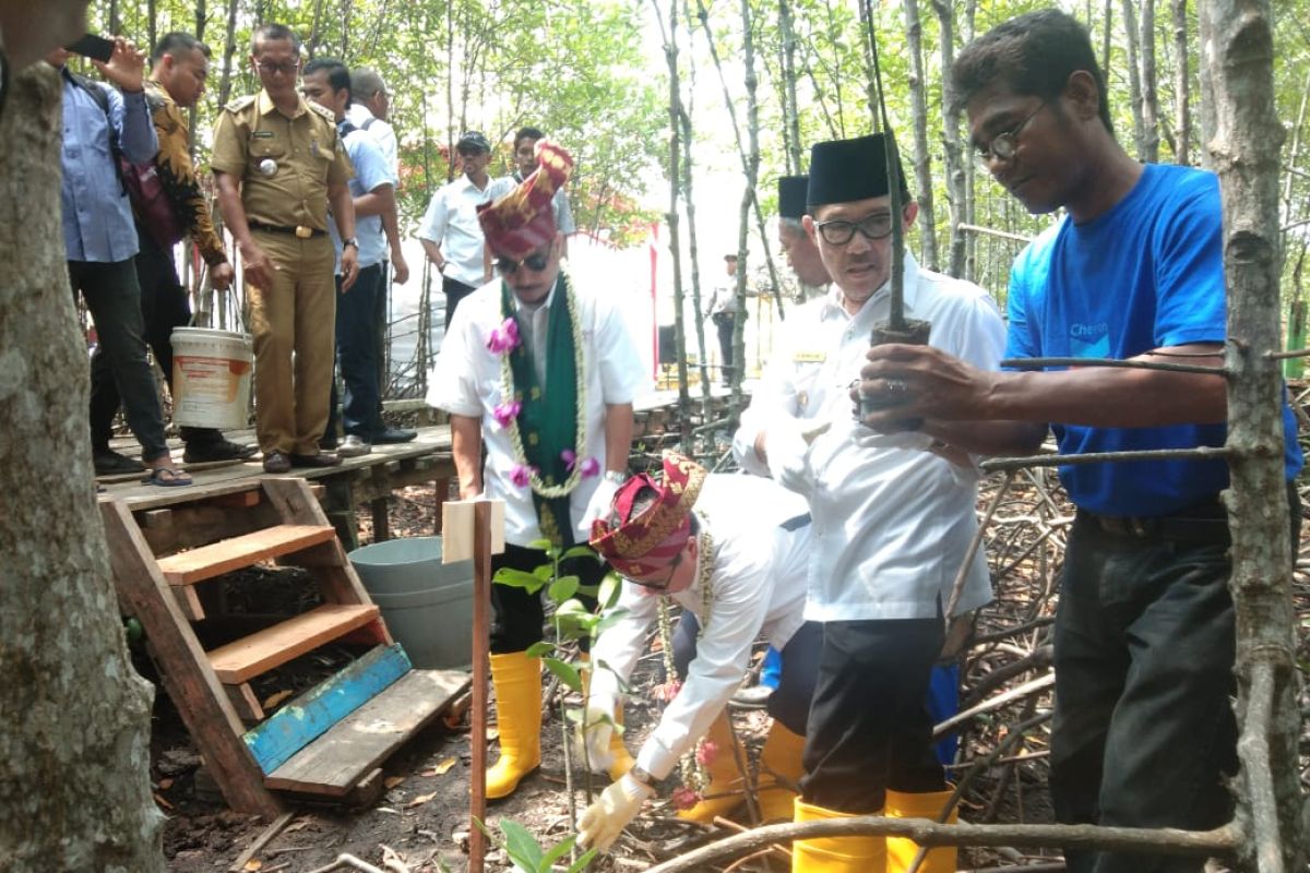 Menpar Arief dorong Riau buat ajang wisata kelas dunia