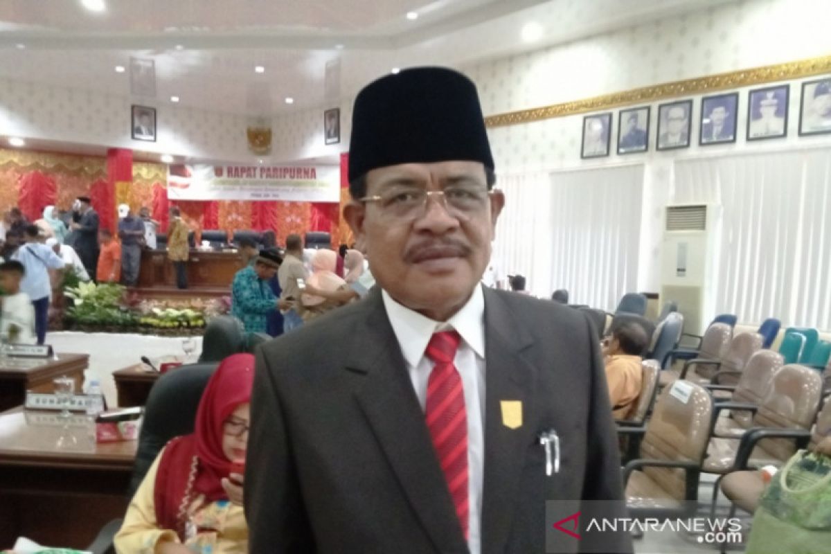 Hebat, dua anggota DPRD Agam ini terpilih empat periode berturut-turut