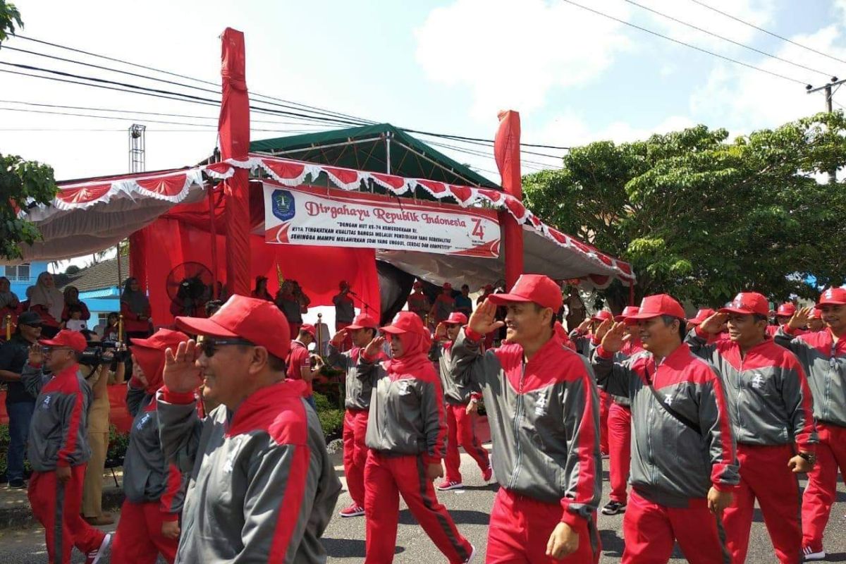 283 regu ikut meriahkan pawai indah di Kabupaten Bangka