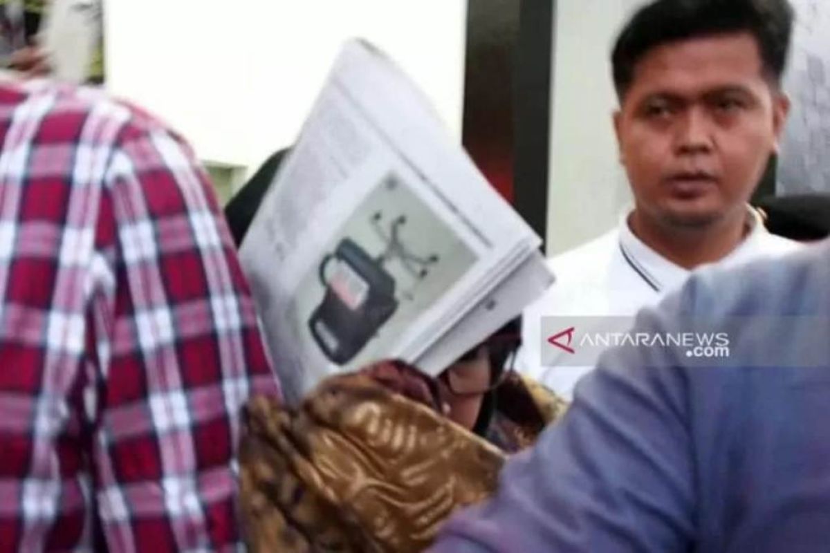 Kejaksaan minta tiga anggota DPRD Surabaya serahkan diri