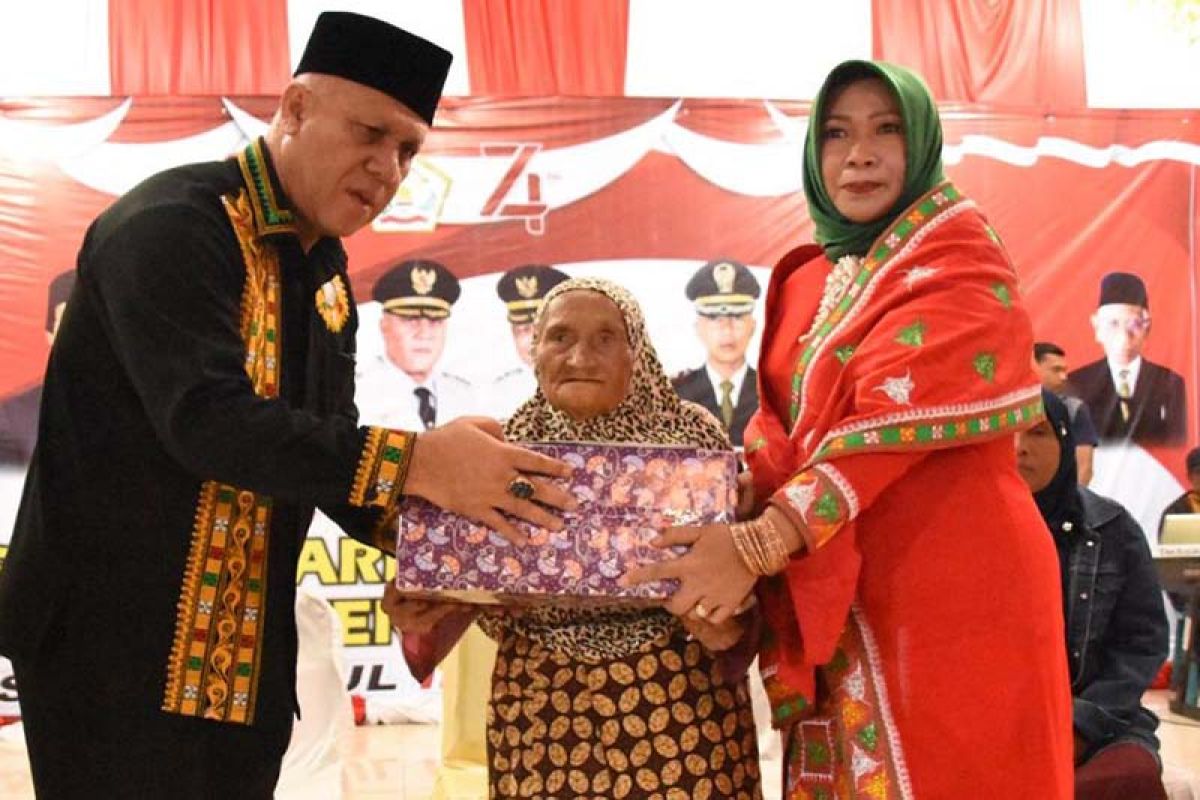 Bupati Aceh Tengah undang perempuan berusia 134 tahun