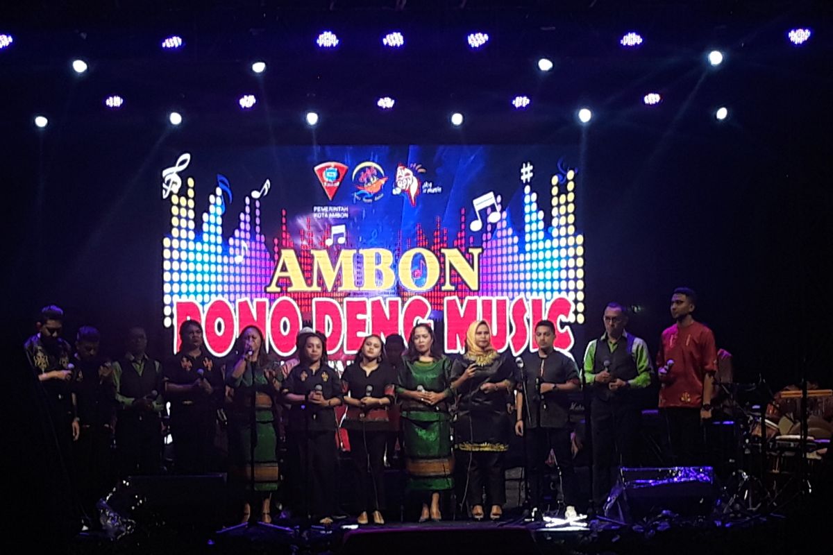 Musik dan tarian mewarnai pentas "Ambon Pono deng Musisi"