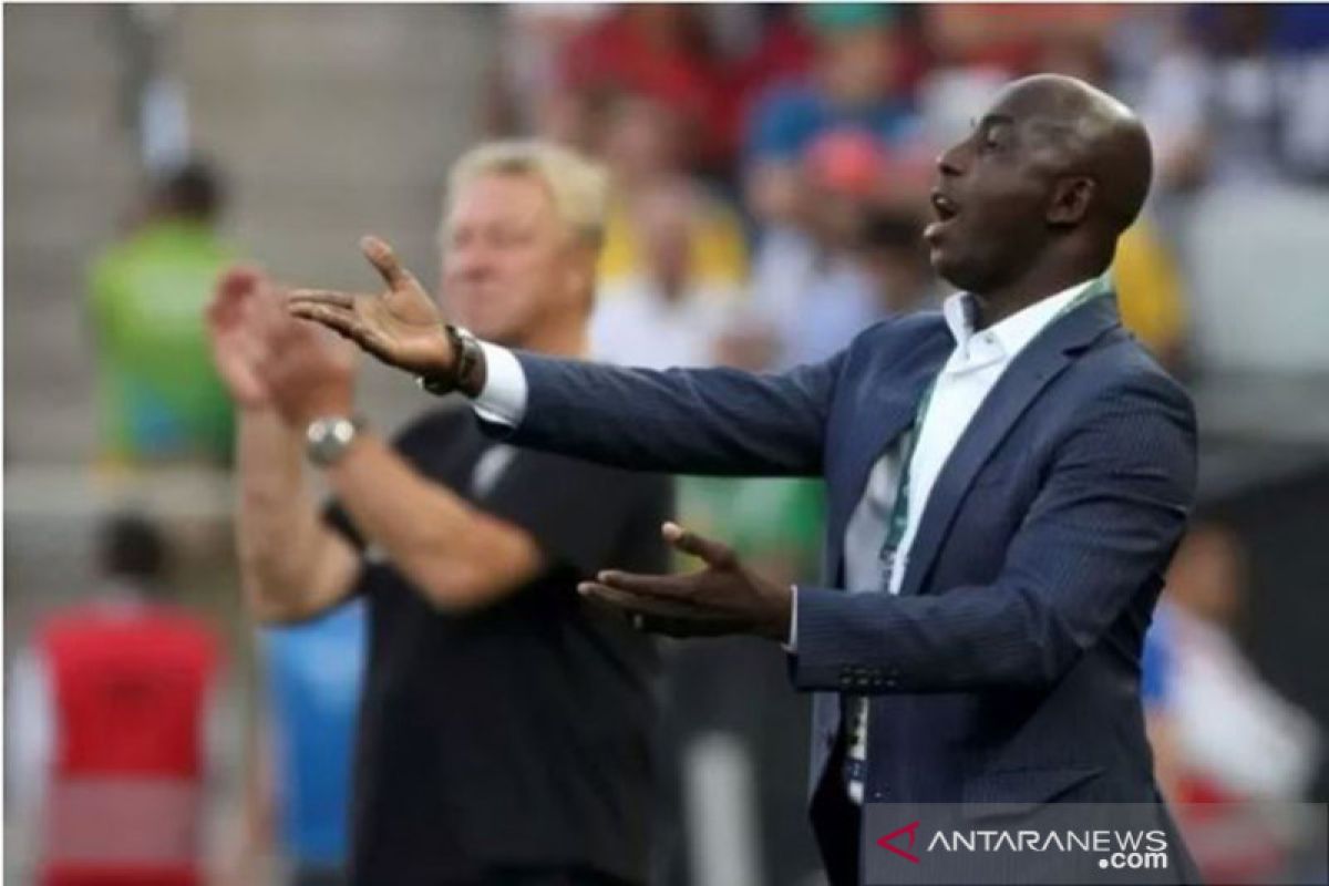 Nigeria terkejut FIFA hukum seumur hidup mantan pelatihnya