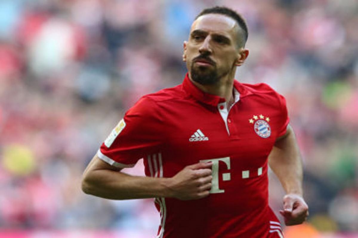 Luca Toni di balik kepindahan Ribery ke Fiorentina