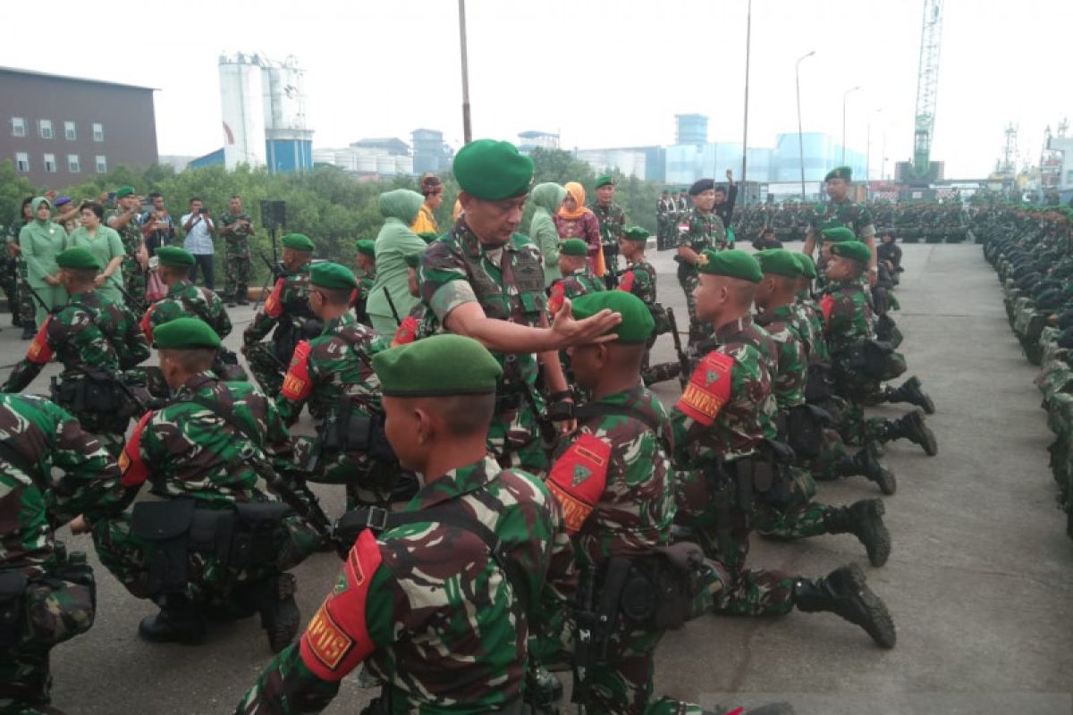 Pangdam I/BB lepas 400 prajurit ke perbatasan Atambua NTT