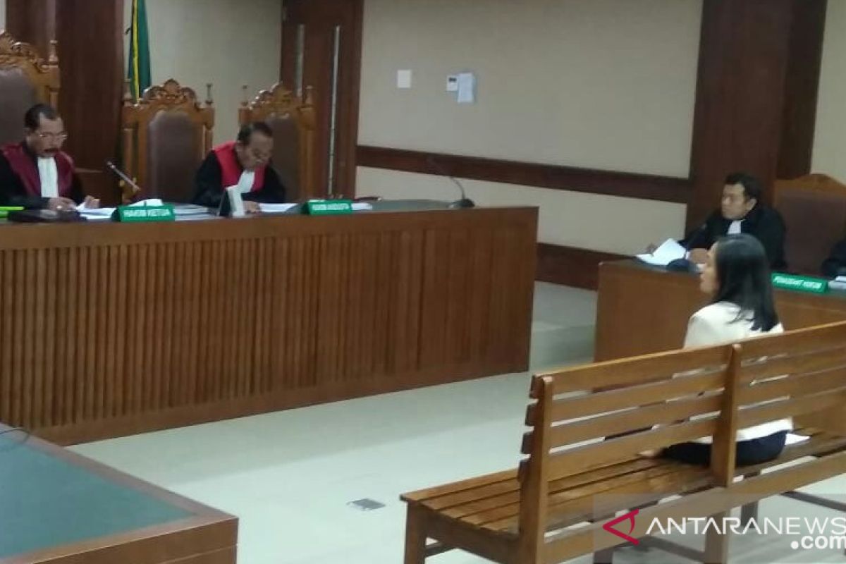 Indung Andriani dituntut 4 tahun penjara tambah denda Rp200 juta