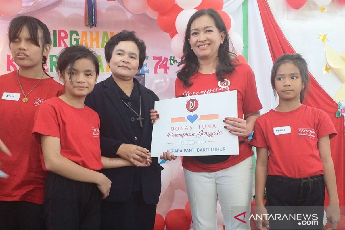 Perempuan Jenggala hibur anak berkebutuhan khusus di hari kemerdekaan