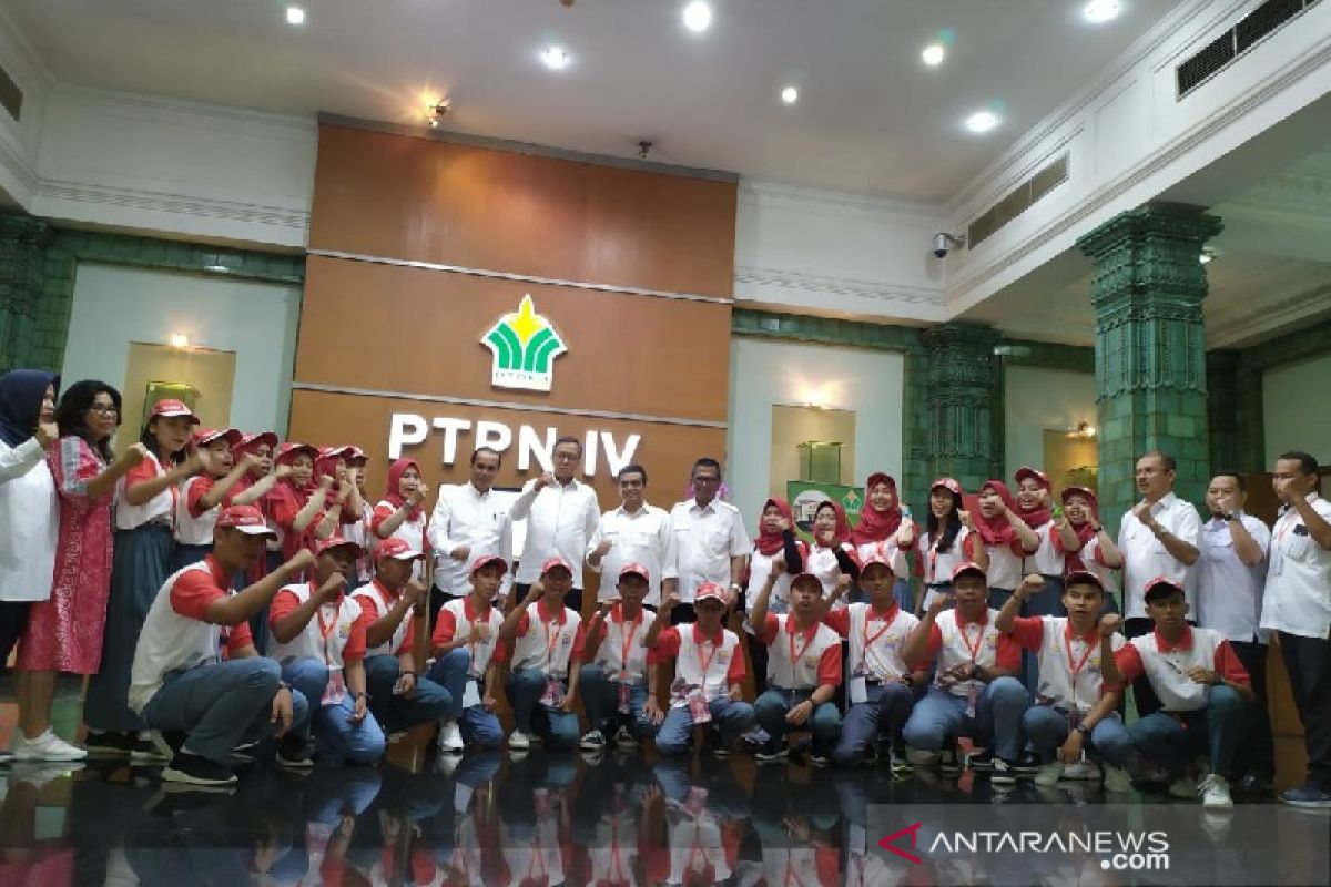 Tiga direksi PTPN IV lepas kepulangan siswa Palu peserta SMN