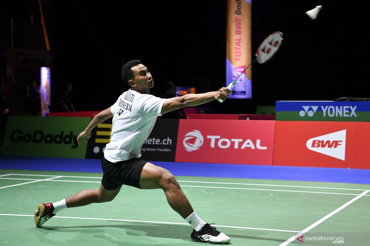 Tommy Sugiarto tantang peringkat satu dunia Momota pada babak kedua China Open