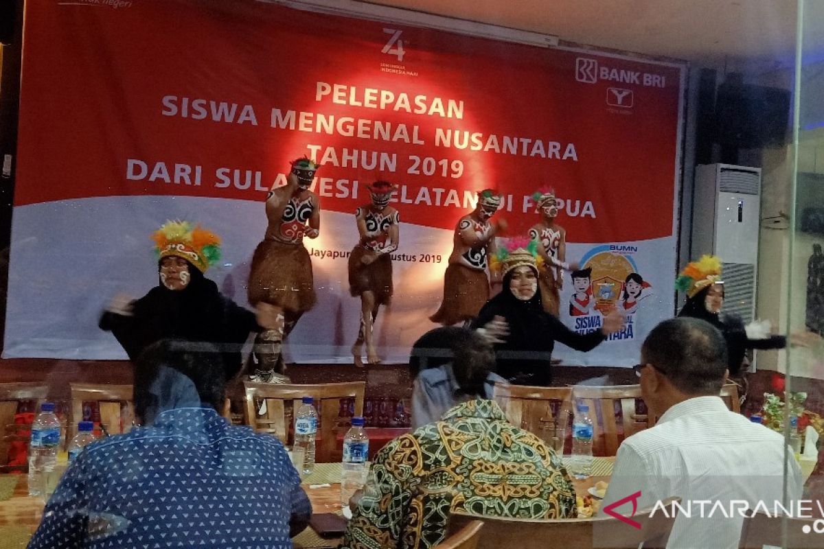 Wakil Wali Kota Jayapura apresiasi penampilan tari SMN Sulsel