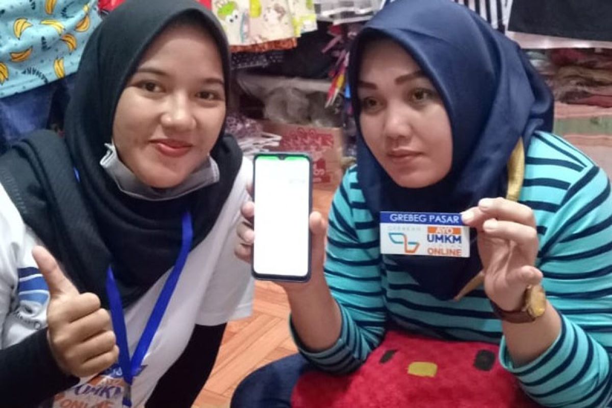 Grebeg Pasar UMKM Go Online jadi solusi pedagang Pasar Senggol Makassar