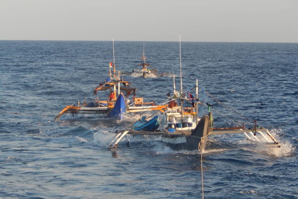 KKP tangkap tiga kapal ilegal asal Filipina di Laut Sulawesi