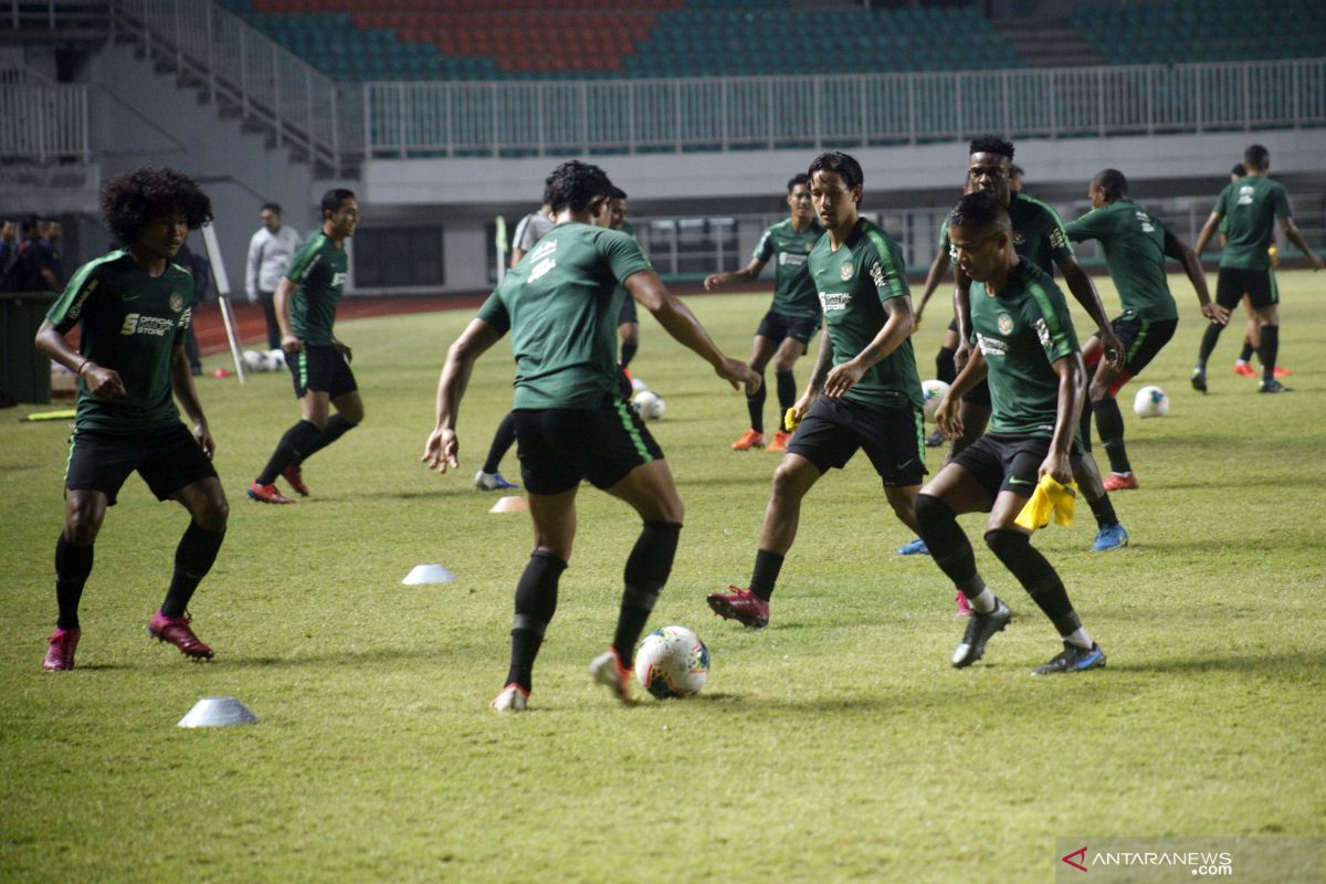 Pelatih timnas Indonesia minta pemain harus bermental baja