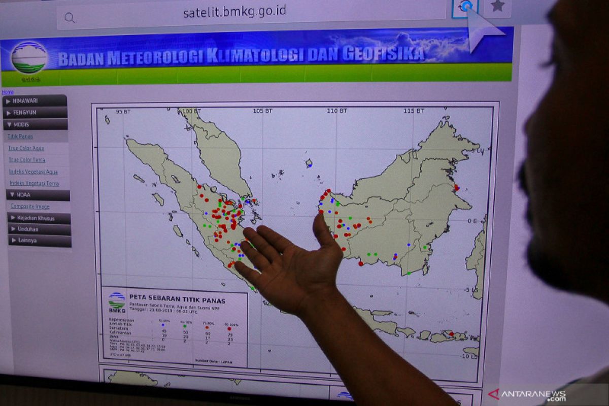 358 titik panas terdeteksi di Sumatera