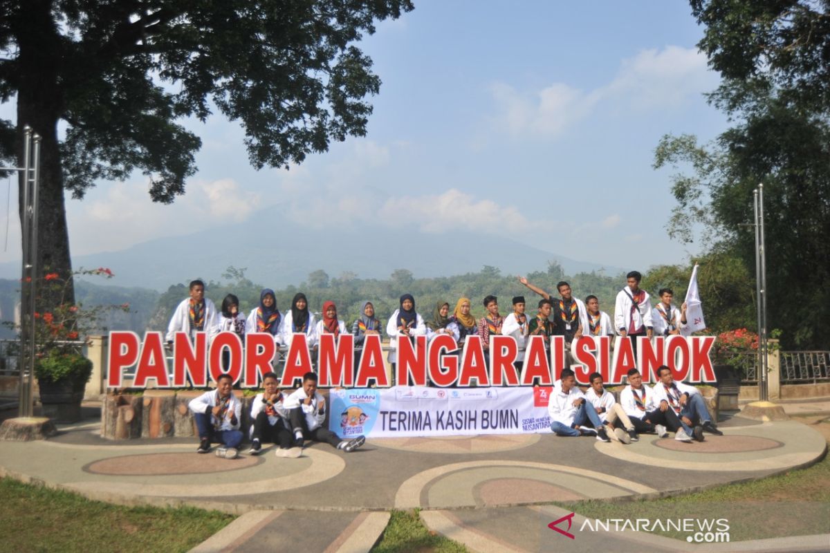 Peserta SMN Kalsel dikenalkan 2 ikon Kota Bukittinggi