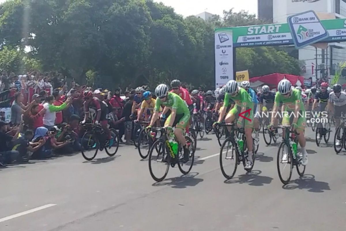 Tanjakan di Paltuding medan terberat etape keempat