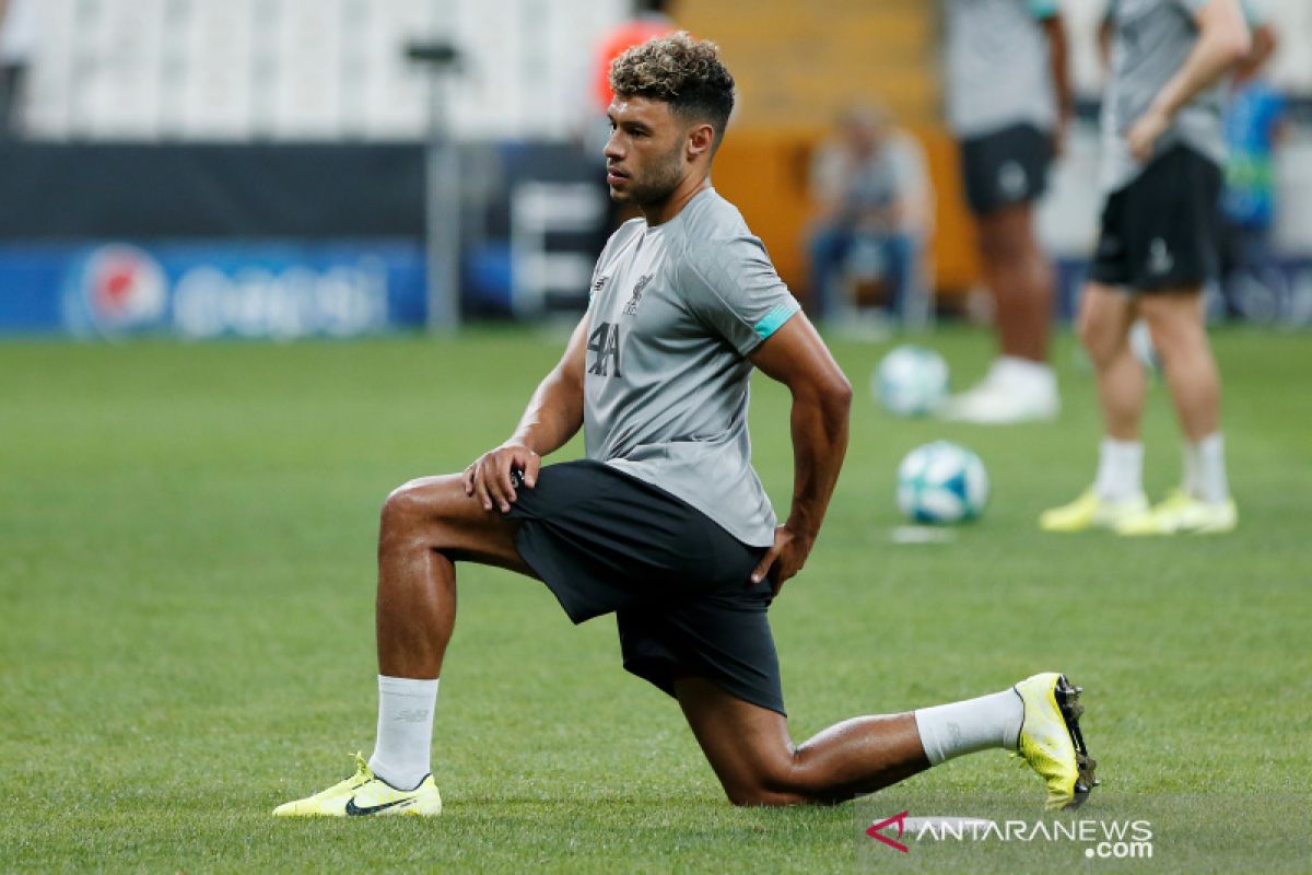 Liverpool kontrak lagi Oxlade-Chamberlain