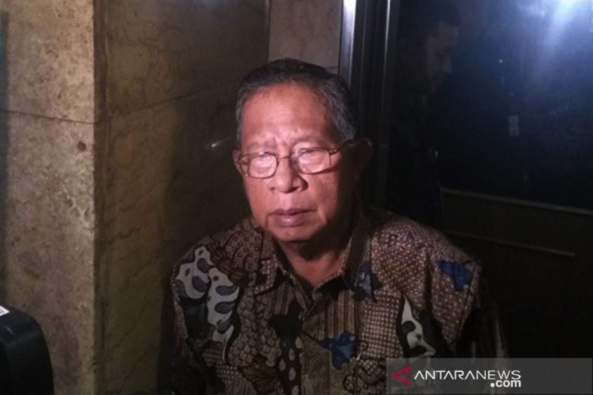 Menko Darmin katakan bunga kredit bank harusnya menurun