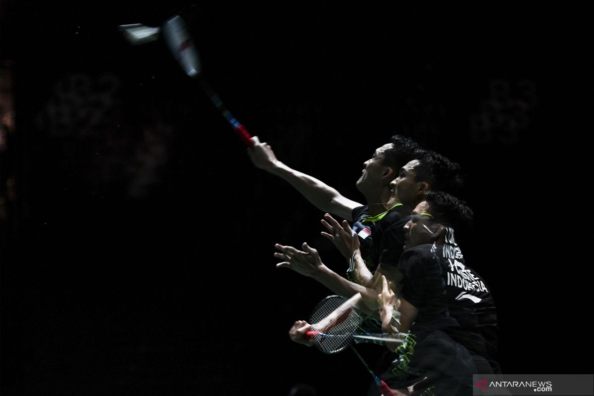 Jonatan Christie tak berkutik hadapi Chen Long di final French Open