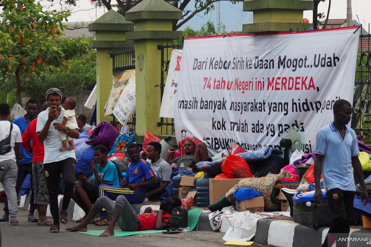 Pengungsi-pencari suaka Kalideres tak tahu nasibnya setelah 31 Agustus