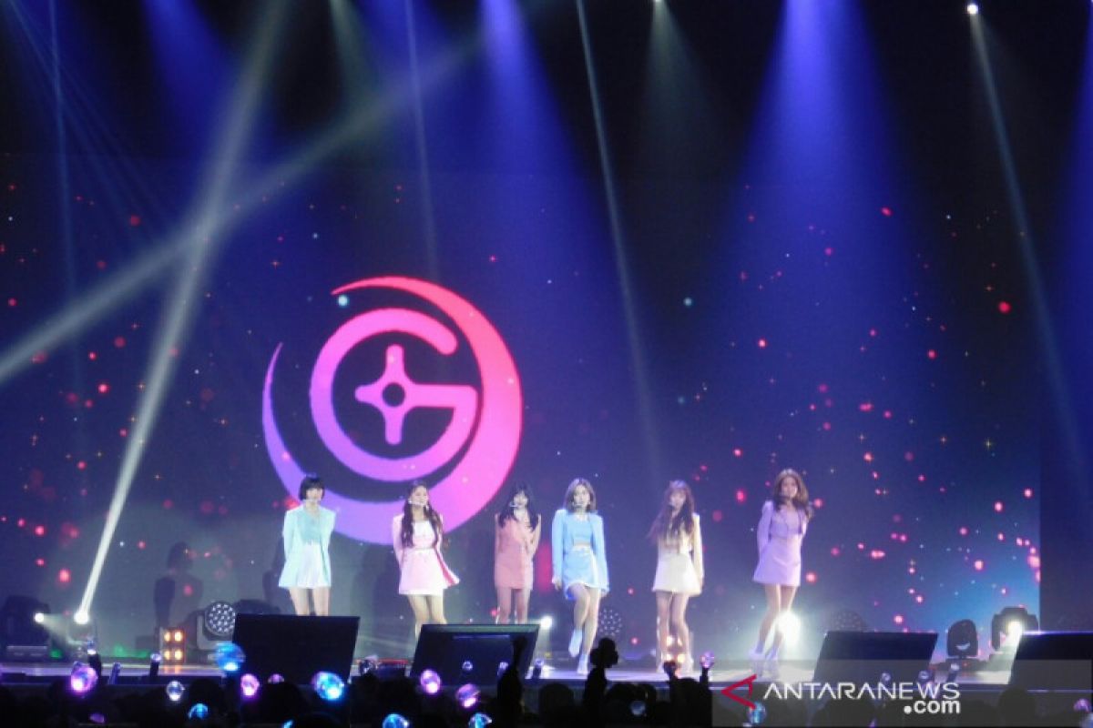 GFriend buka konser perdana di Jakarta dengan lagu "Me Gustas Tu"