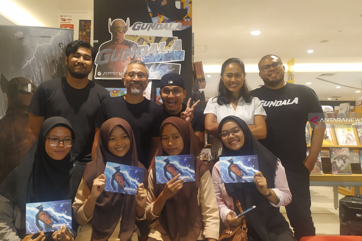Pemain Film "Gundala" sapa warga Kota Medan