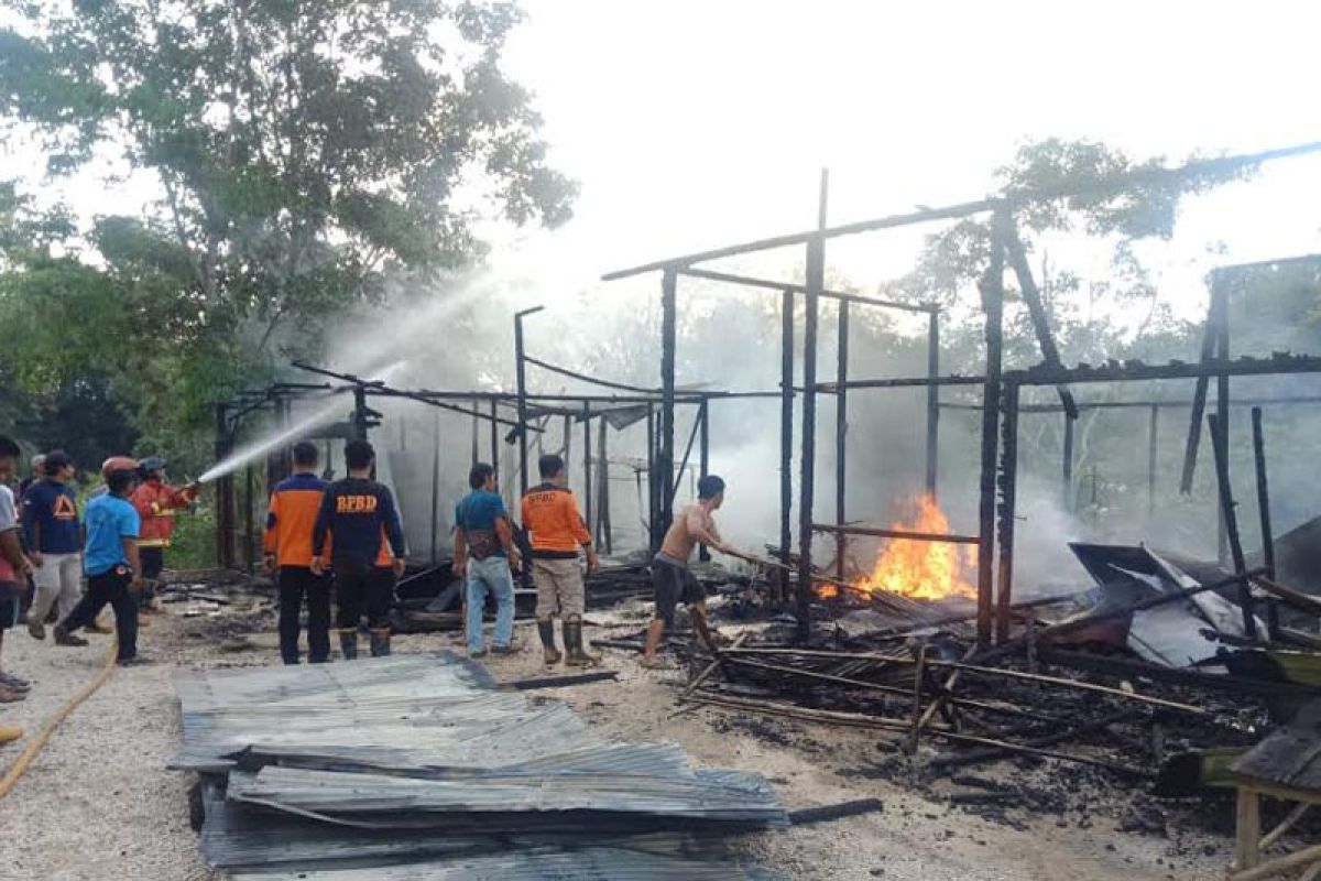 Rokok penyebab kebakaran ruko  di Barito Utara