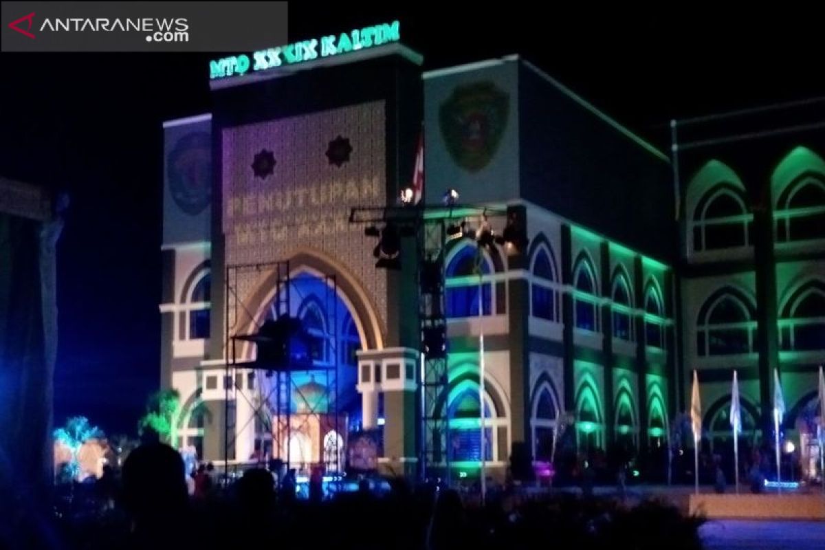 Masjid Agung Penajam direnovasi mirip  Masjid Nabawi