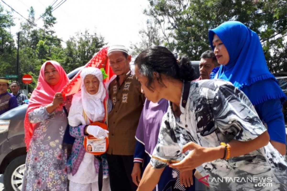 Jamaah haji Sulteng yang wafat di Mekkah bertambah jadi tiga orang