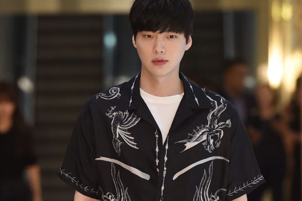 Foto Ahn Jae-hyun dihapus dari sejumlah label fesyen